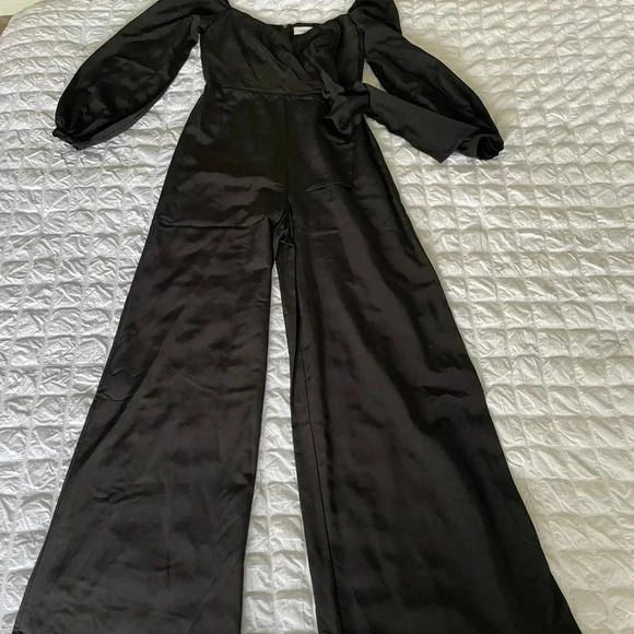 Fame and Partners black side bow romper - Picture 5 of 8